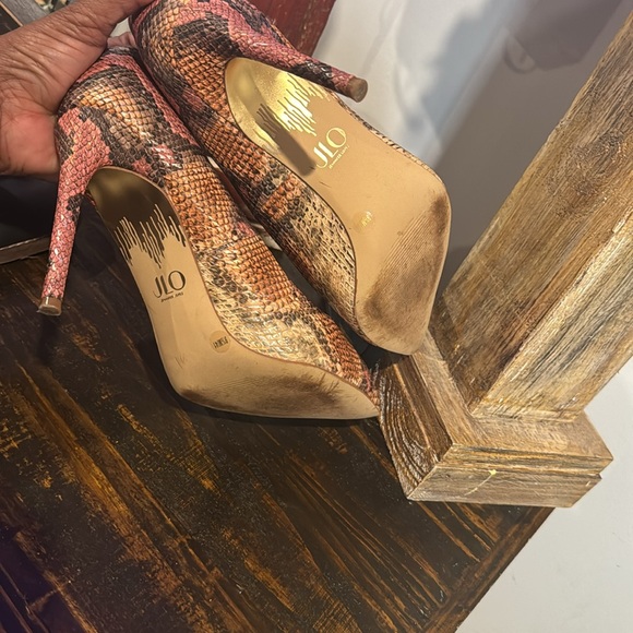 J Lo Snakeskin Pink Pumps - Picture 5 of 5